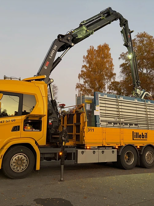 Tidig lastning och leverans av maskiner till Beijer Lidingö đ en Lillebil koâŠ