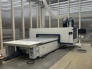 Brandworks effektiviserar sitt snickeri med en Morbidelli X400, 5-axlig nestingmaskin