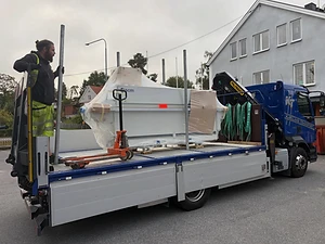 Tack för affären bygg & transport i Nykvarn! Leverans av en ny fullutrustad S…