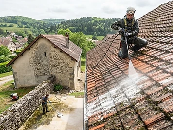 Nettoyage haute pression et traitement de toiture et dallage près de Dole dans le Jura