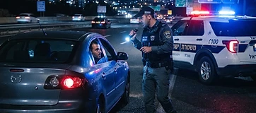 מה עושים כשעוצרים אתכם בבדיקה משטרתית עם נשק עליכם?