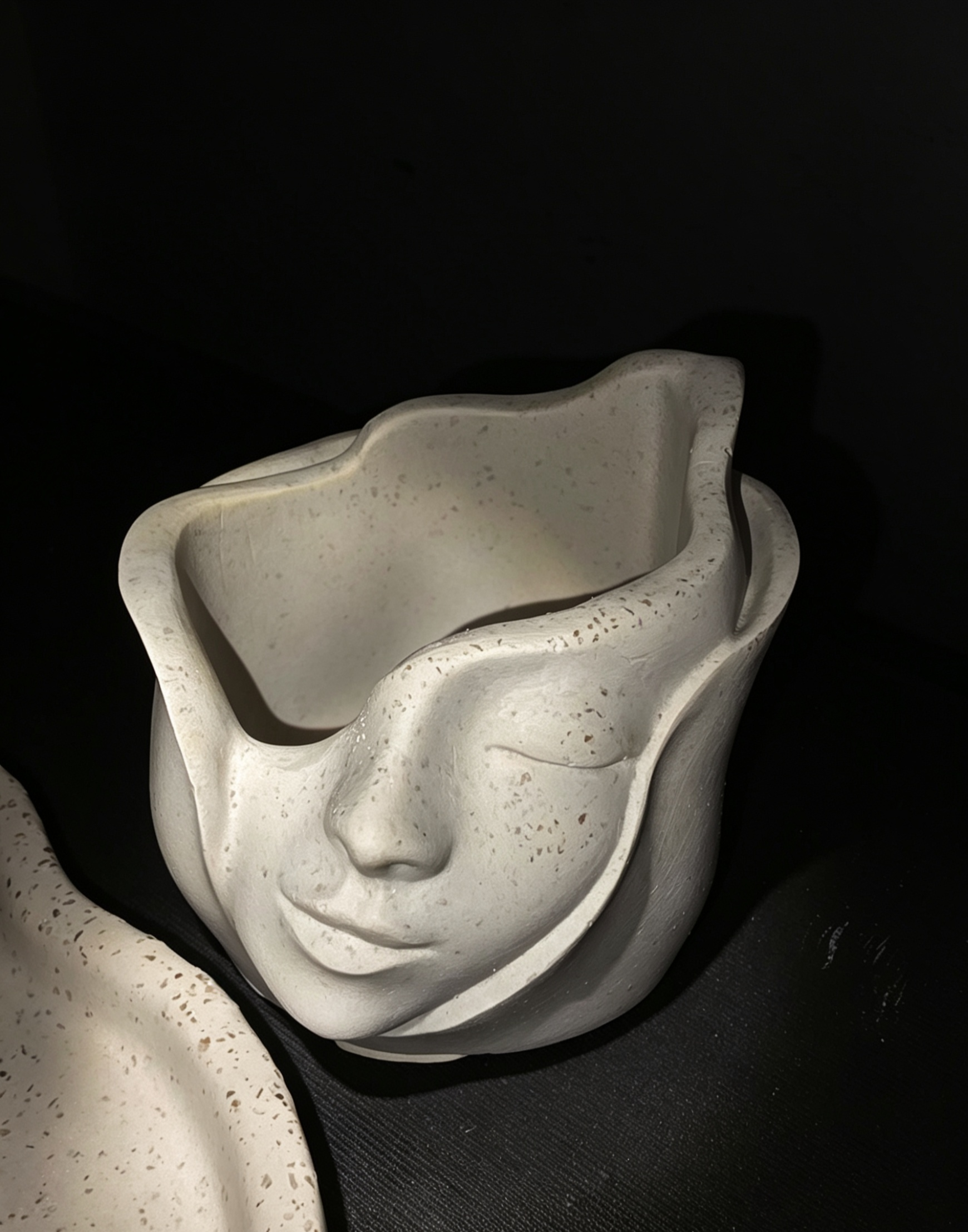 Serene Face Vessel