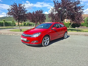 Opel Astra GTC 1.6i
