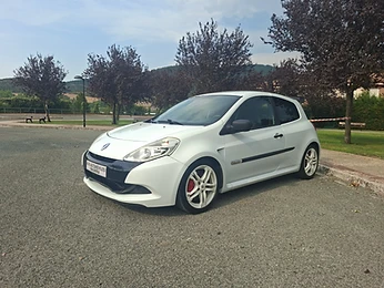 Renault Clio Sport 2.0i