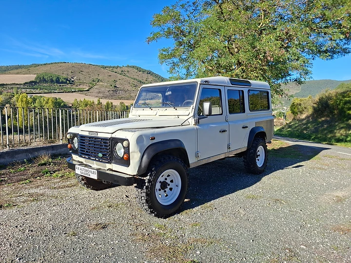 Land Rover DEFENDER — foto 1