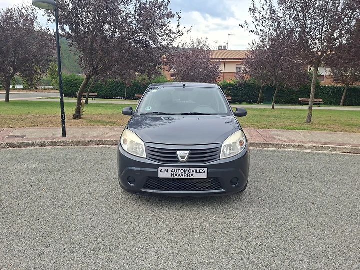 Dacia SANDERO — foto 1
