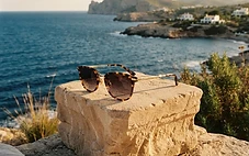 The Geometry of Elegance: Curating Eyewear for Your Facial Silhouette