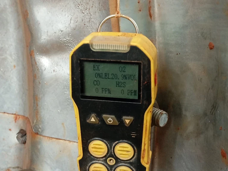 medidor de 4 gases para túnel e espaço confinado Luvy