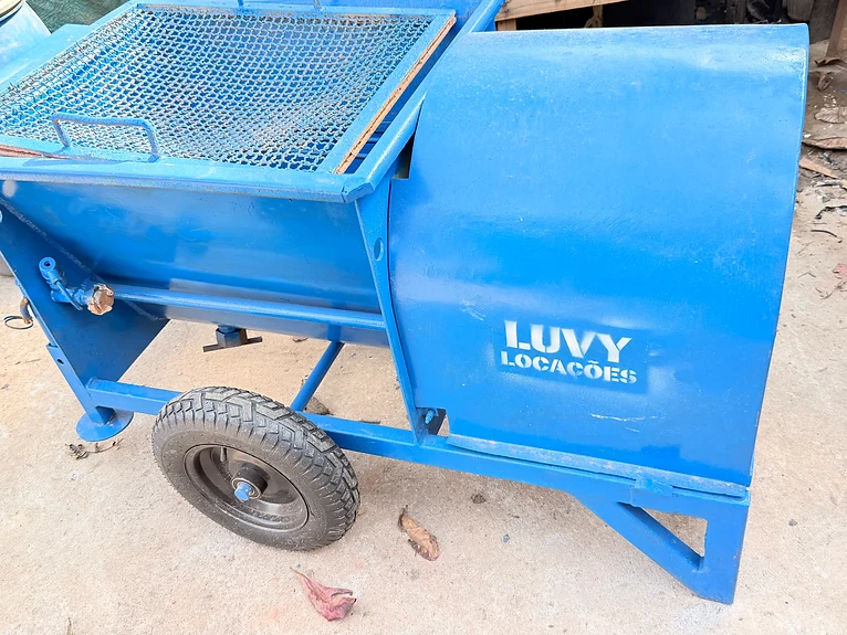 misturador de solo-cimento e calda de injeção Luvy Locações