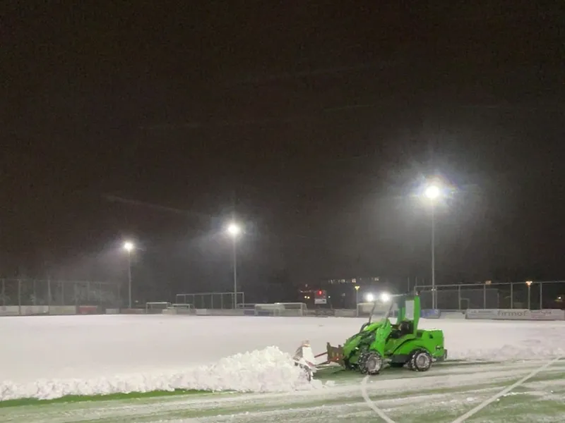 Winterdienst: sneeuwruimen — Bronneger Exclusive in Drenthe en Groningen