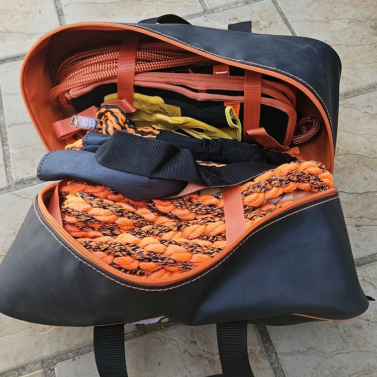 Wild Dog 4x4 Advanced Recovery Kit (12 Ton)