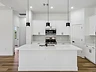 Kitchen & Dining