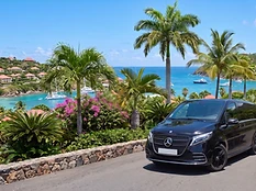 Mercedes Classe V face à la baie de Saint-Barth