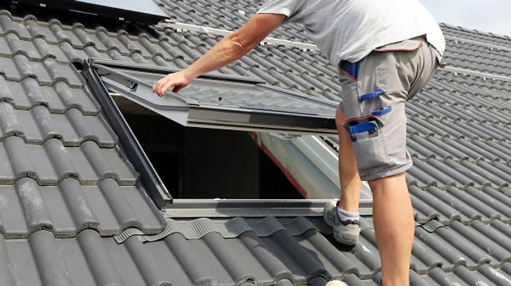 Skylight Installation Guide: What Homeowners Should Expect