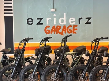 Ezriderz bike shop front on Jonson Street in the heart of Byron Bay