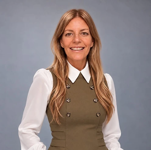 Paola Caimí, profesional de Proyectos y Operaciones especializada en SaaS e integraciones HRIS