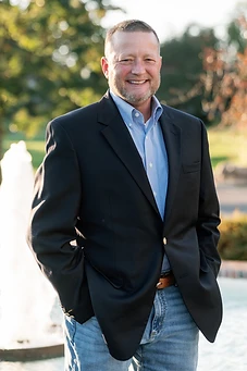 Portrait of Greg Oakes