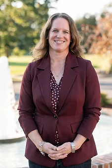 Portrait of Julie McNabb