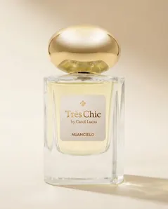 TRÈS CHIC