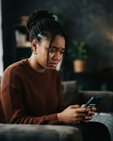 Chat where an agent stops replying after collecting an inspection fee
