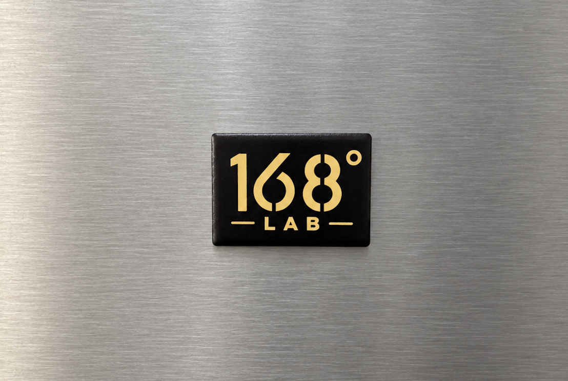 UV nyomtatás — 168° Lab logo tárgyon