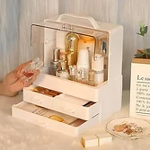 Boîte de rangement et organisateur pour cosmétiques et maquillage.