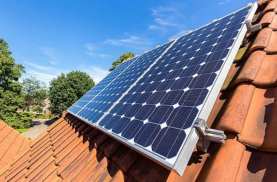 More South Africans turn to alternative power as energy crisis continues