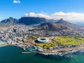 Overseas arrivals stagnate in Q3