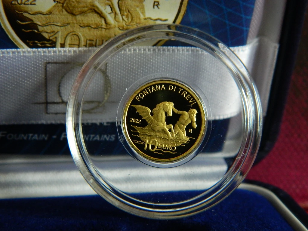 Italy 2022 €10 Italy, 2022, 10 Euro, Gold Coin, Fountains of Italy: Fontana Di Trevi, Proof