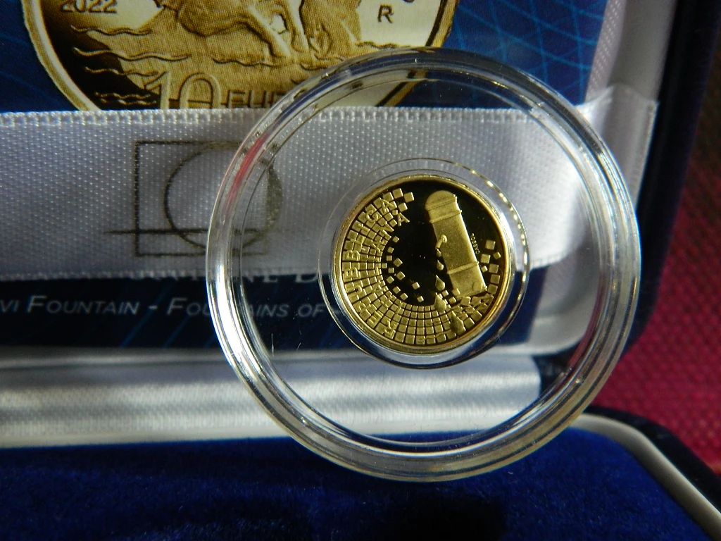 Italy 2022 €10 Italy, 2022, 10 Euro, Gold Coin, Fountains of Italy: Fontana Di Trevi, Proof