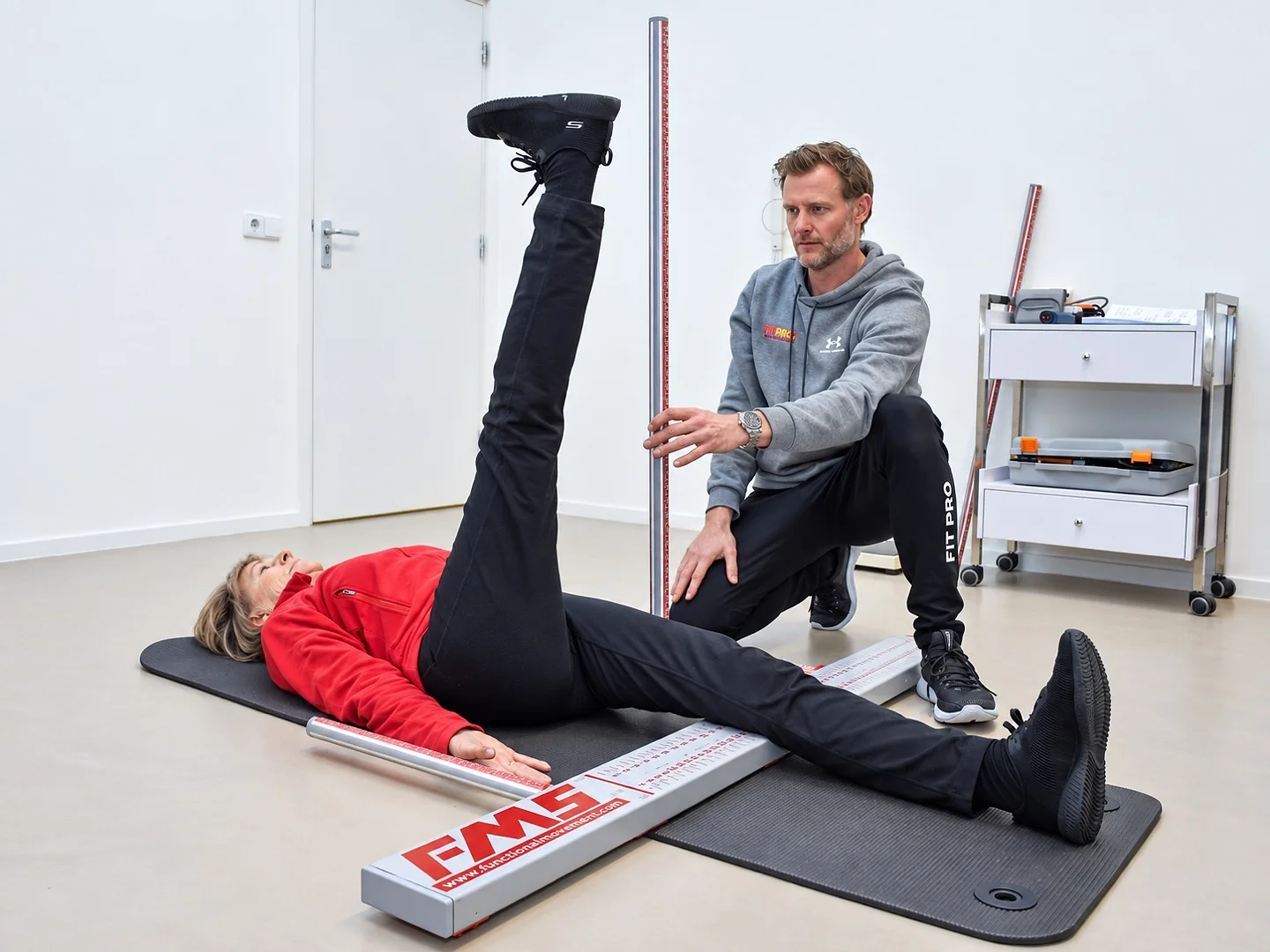Bewegingsonderzoek met FMS-test tijdens sportfysiotherapie bij FITPRO in Laren