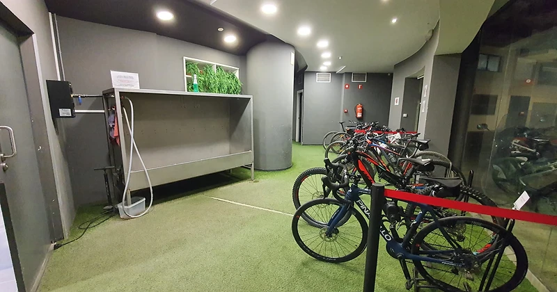 Public bike wash area at Rent A Bike Girona
