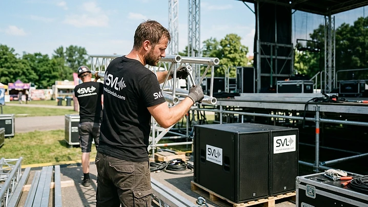 Sound Vision Lab — stage building & maintenance crew