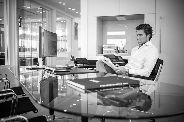 Corporate Portraits — frame 7