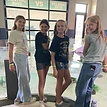 Students at Odysea Aquarium in front of a stingray exhibit