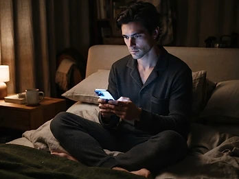 The Sleep Procrastination Trap: Why You Can’t Stop Scrolling