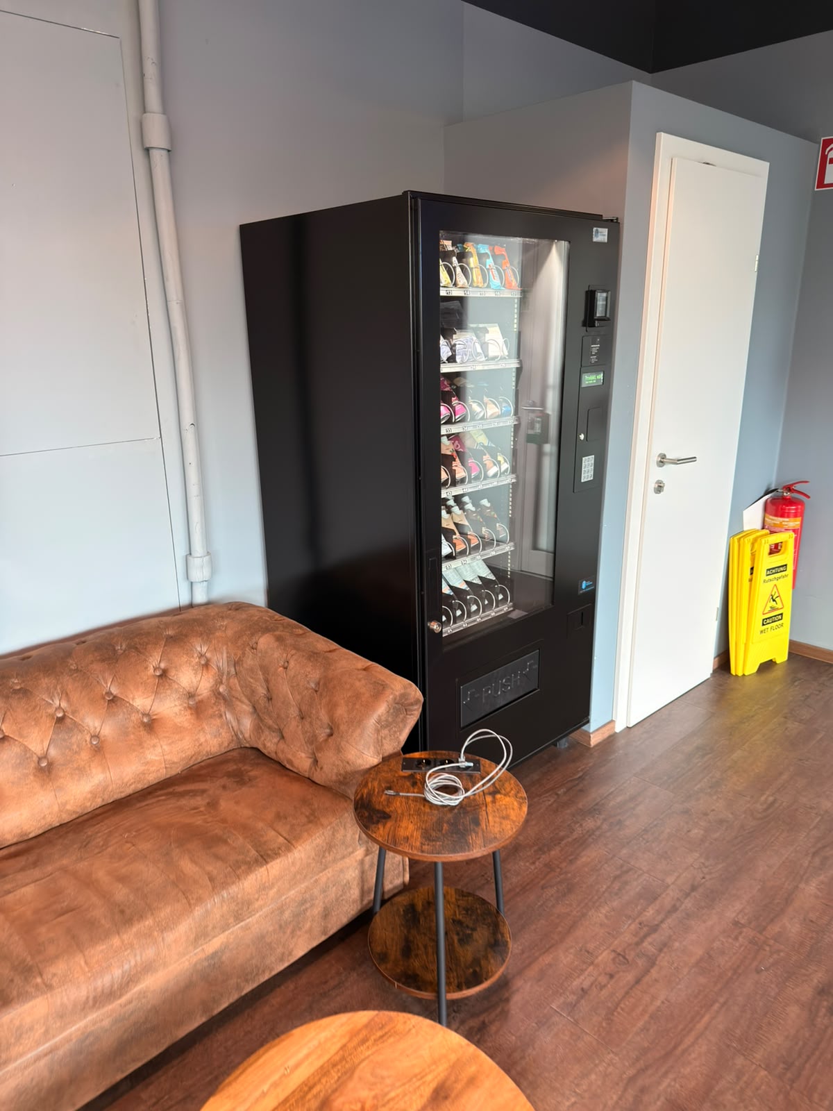 Lounge at BUZZ24 Fitness