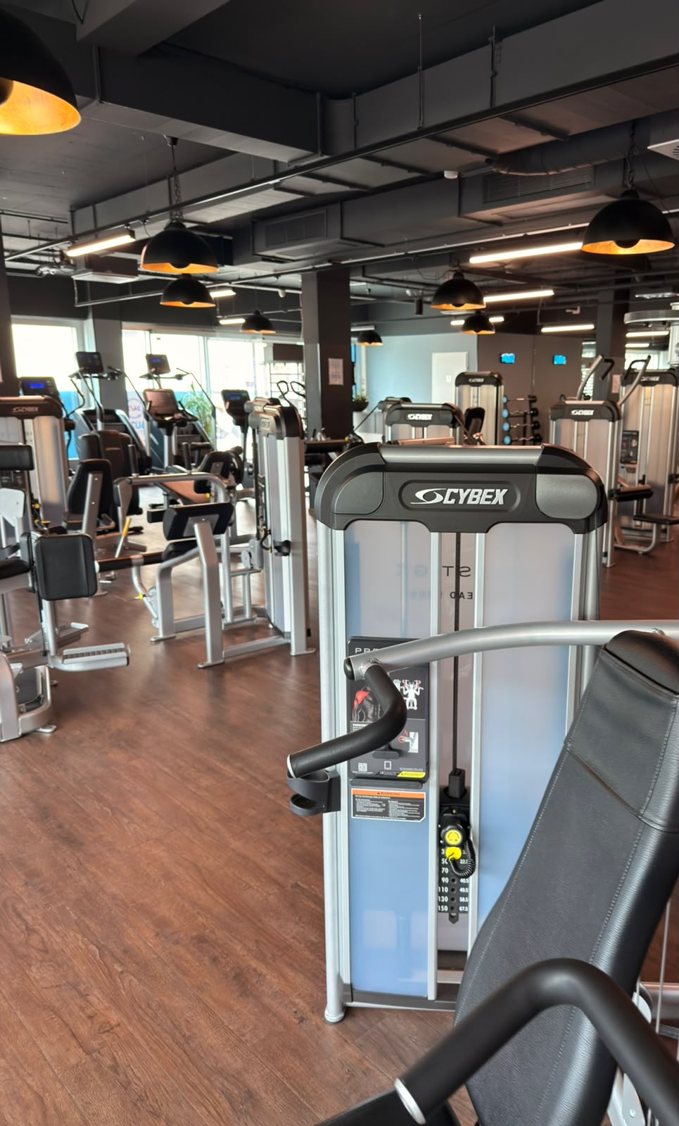 Kraftgeräte at BUZZ24 Fitness