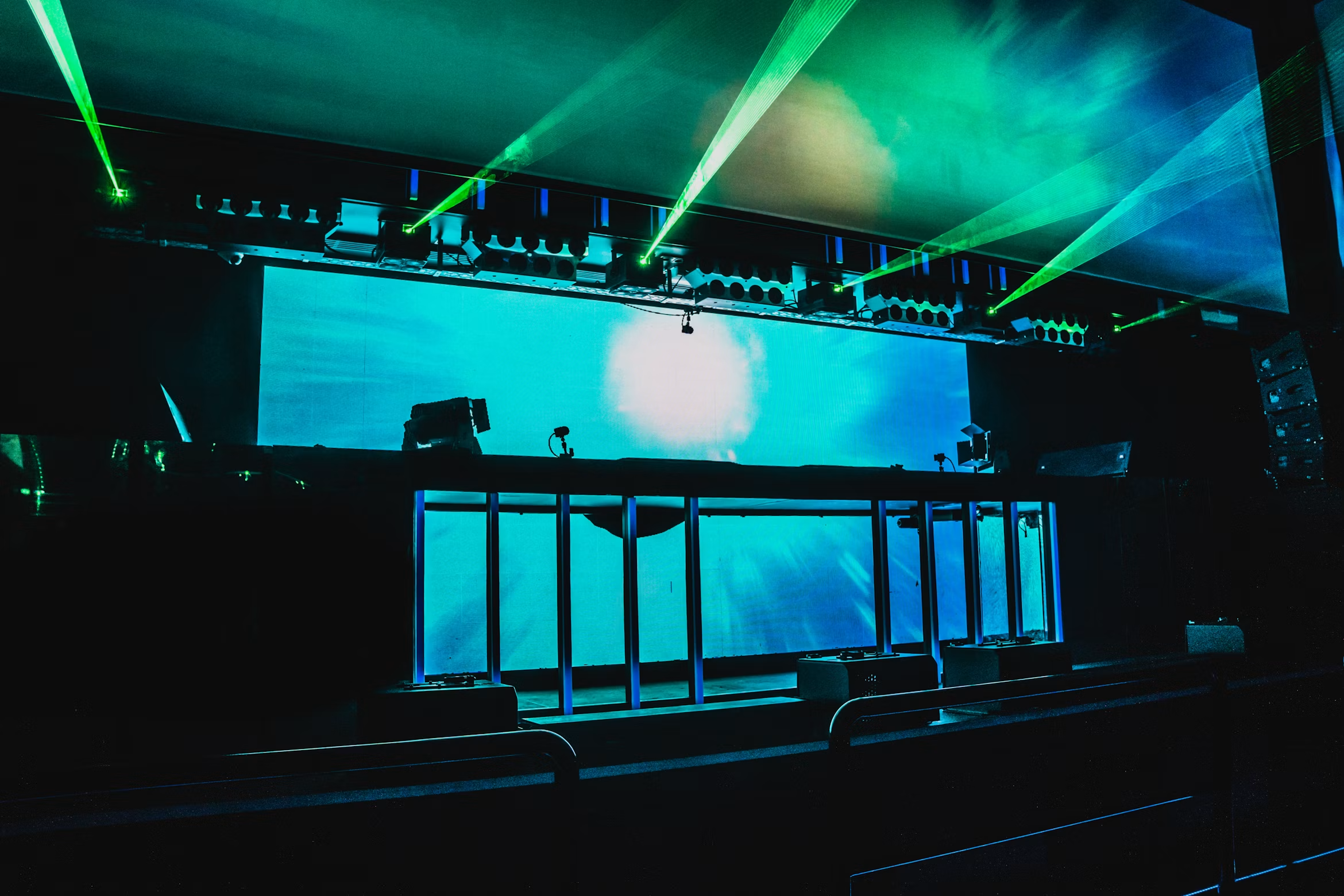 LED & Projection