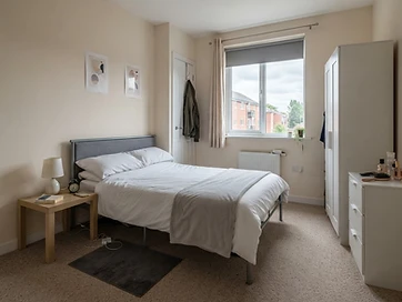 Contemporary 3-bed House in Inkersall