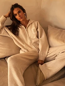 Women's Cravelia Knit Set — model shot