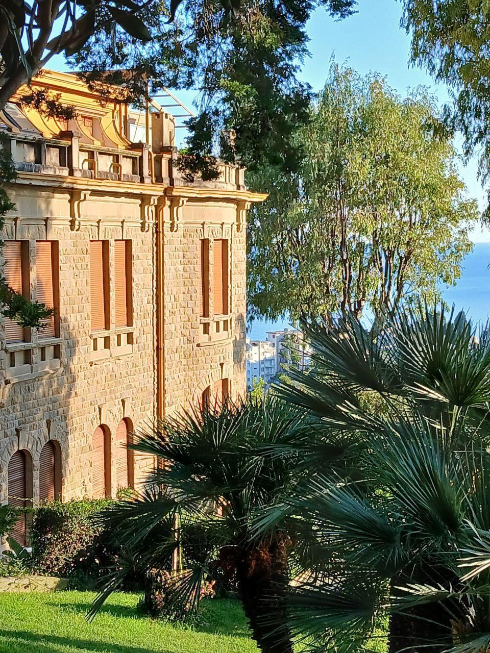 Villa Devachan with the sea