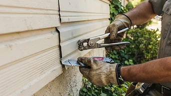 Aluminum Siding Repair in California: Costs and Tools