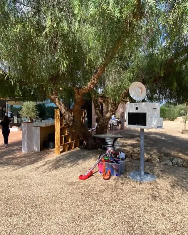 Snapify photobooth with a props box at a Mallorca event