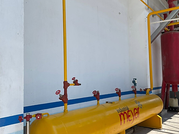 Tanque productor de hielo en barra — 510 barras/día — instalación industrial MEYAR 4