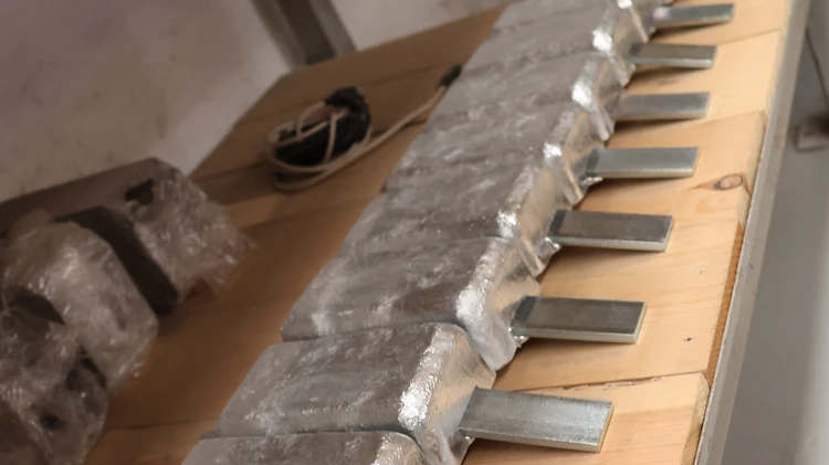 Ánodos de zinc en tanques de hielo en barra: ¿para qué sirven y por qué son importantes? — blog MEYAR de México