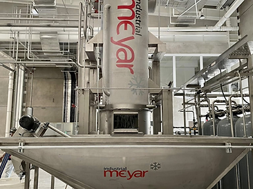 Planta de hielo 30 ton/día — Cilíndrico y barra — instalación industrial MEYAR 2