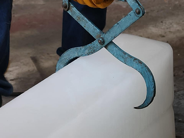 Tenazas para manejo de hielo en barra — MEYAR