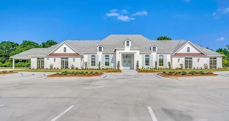 The Oaks Luxury Assisted Living — New Construction - Assisted Living