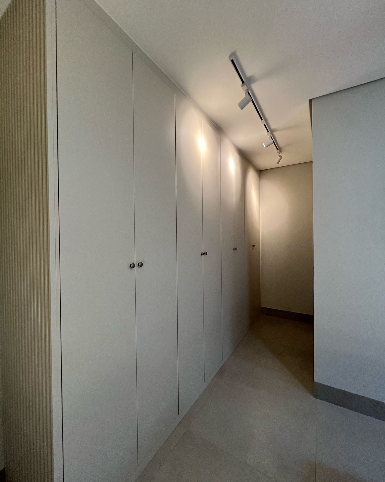 Projeto GG Design e execução — Dormitórios & Closets